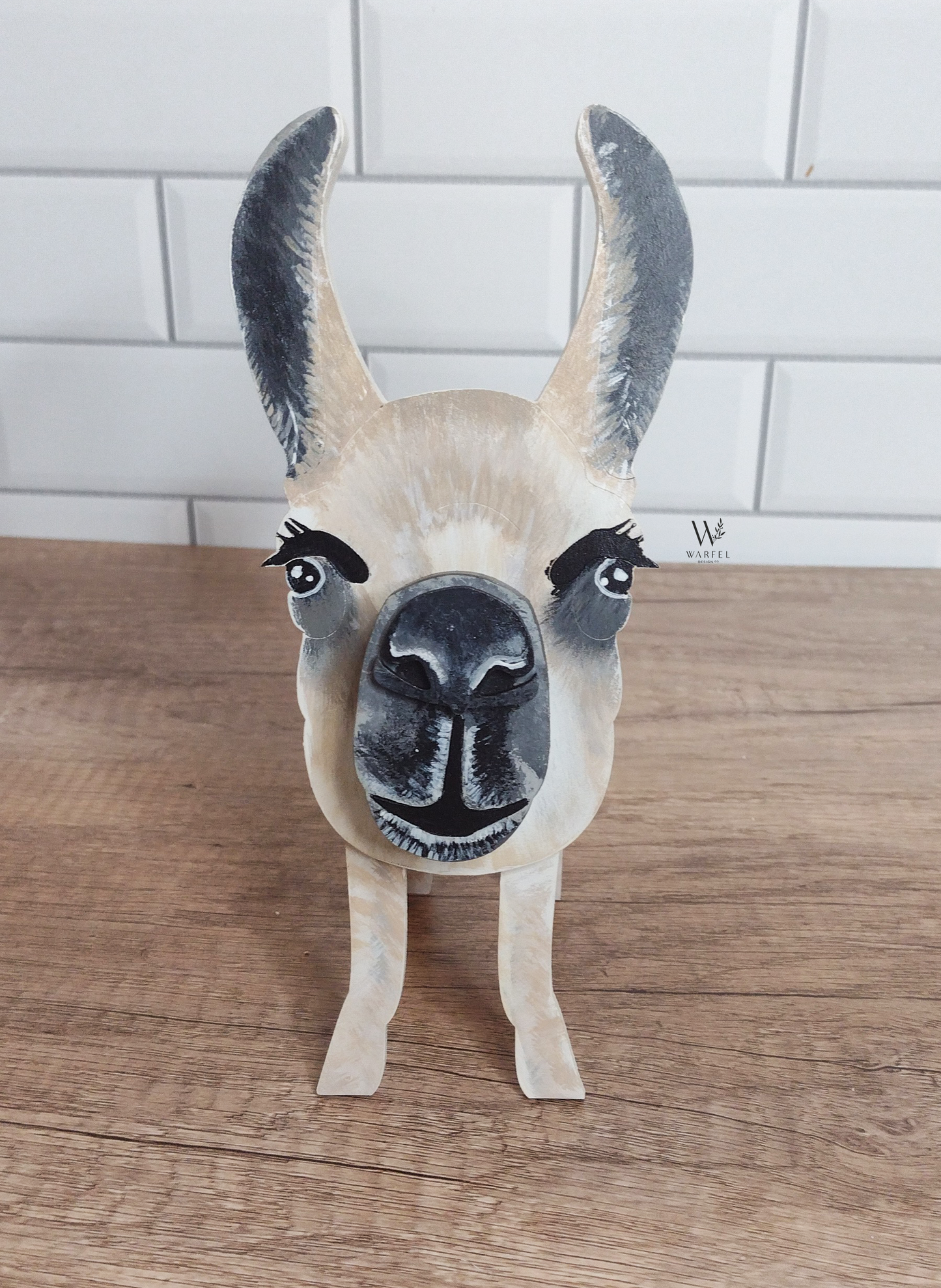 Llama Eyewear Stand